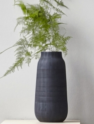 Váza GROOVE černá 35cm