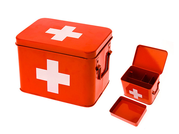 Plechová krabice Lékárnička, červená